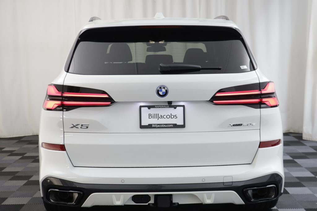 New 2026 Alpine White BMW xDrive50e image 17