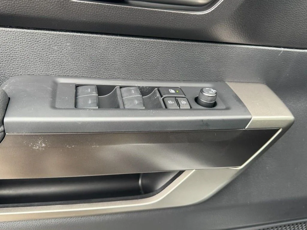 2026 Toyota Tundra SR5 - Photo 13