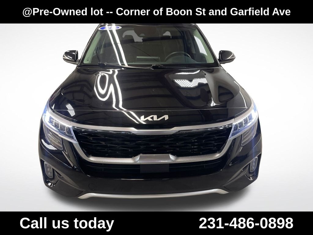Used 2023 Black Kia SX image 8