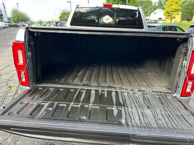 Used 2020 Silver Ford XLT image 25
