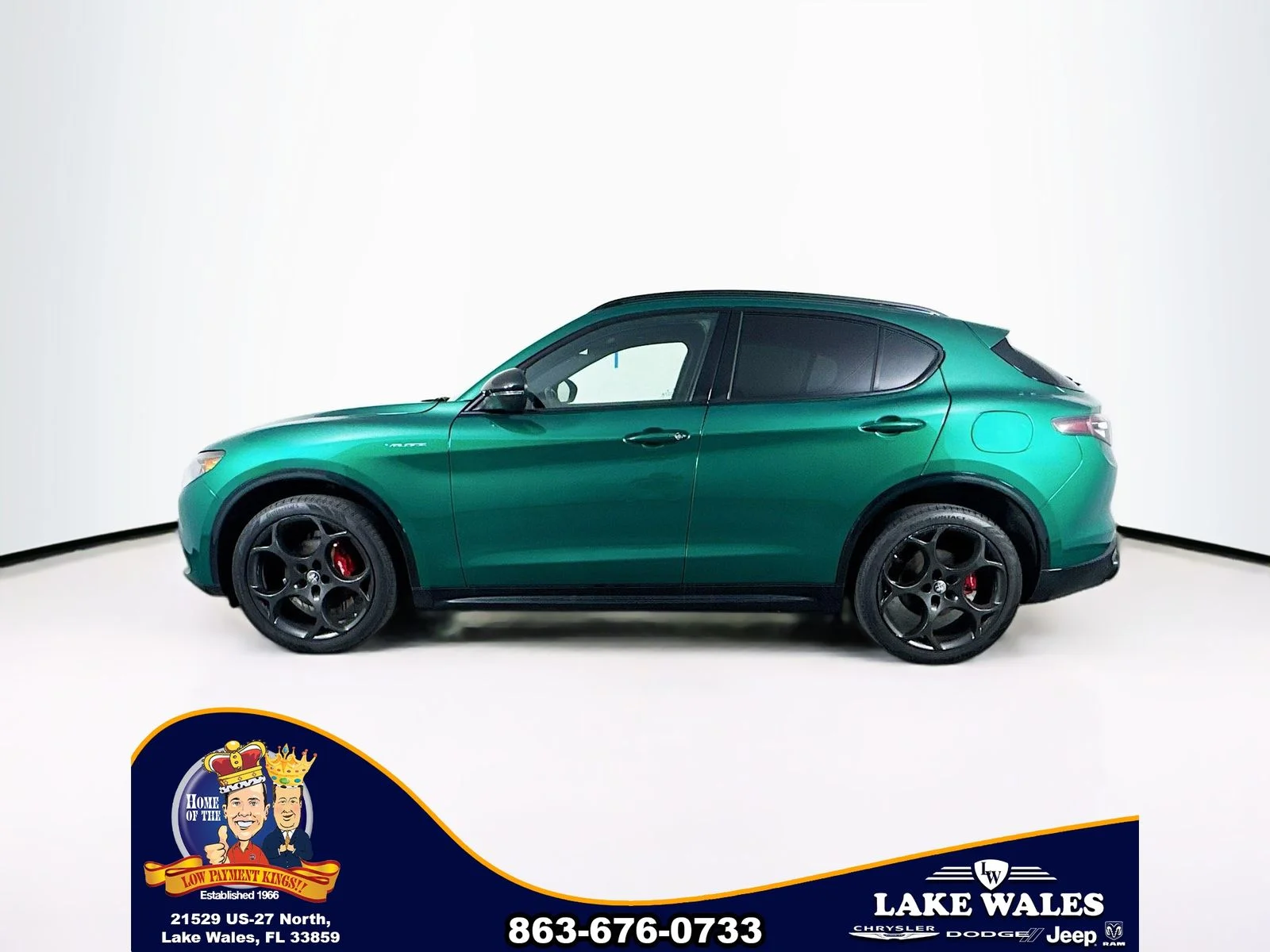 Used 2025  Alfa Romeo  image 4
