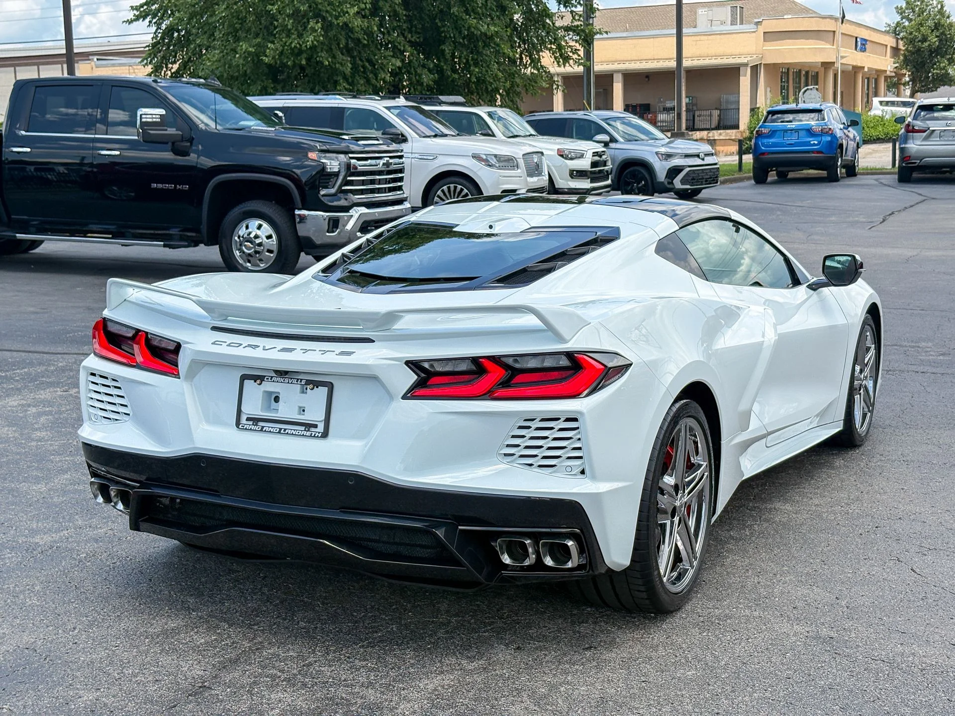 Used 2024 White Chevrolet Stingray image 20