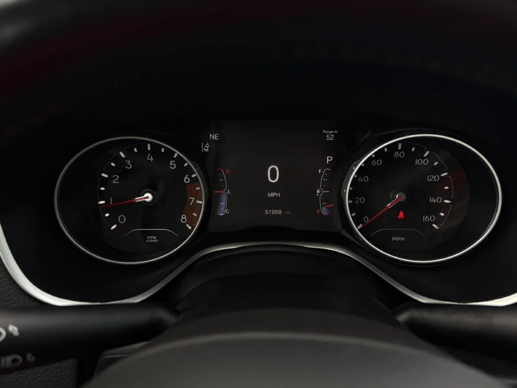 Used 2021 Diamond Black Crystal Pearlcoat Jeep Limited image 23