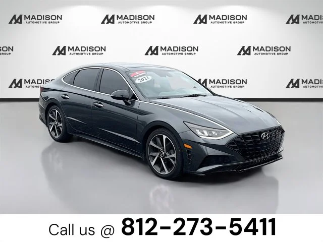 Used 2022 Gray Hyundai SEL Plus image 3