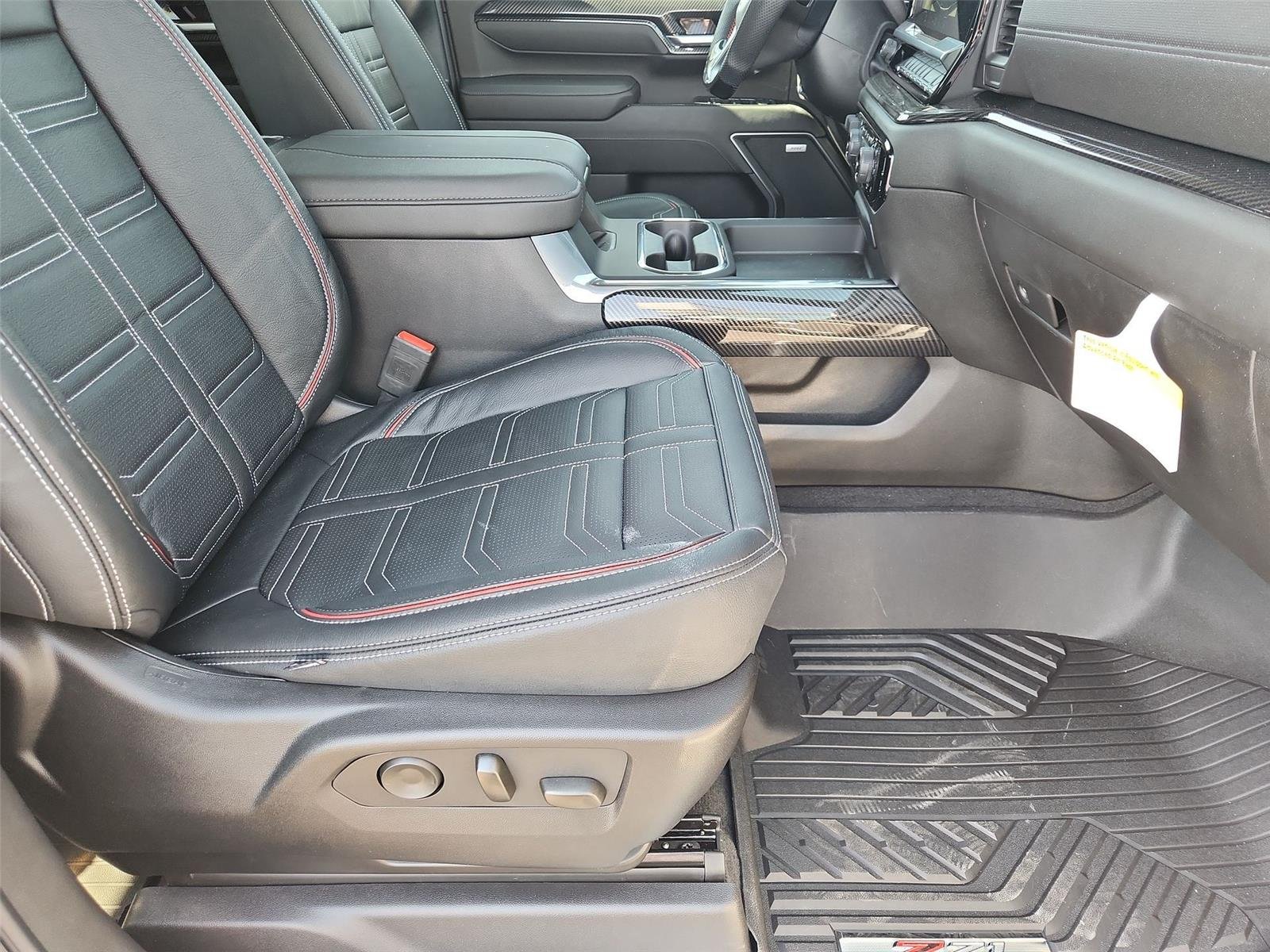 2025 Chevrolet Silverado 2500 HD LTZ - Photo 29