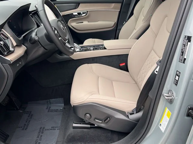 2026 Volvo XC90 Plus - Photo 20