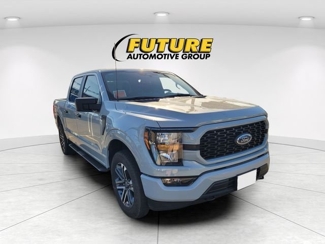 Used 2023 White Ford XL image 1