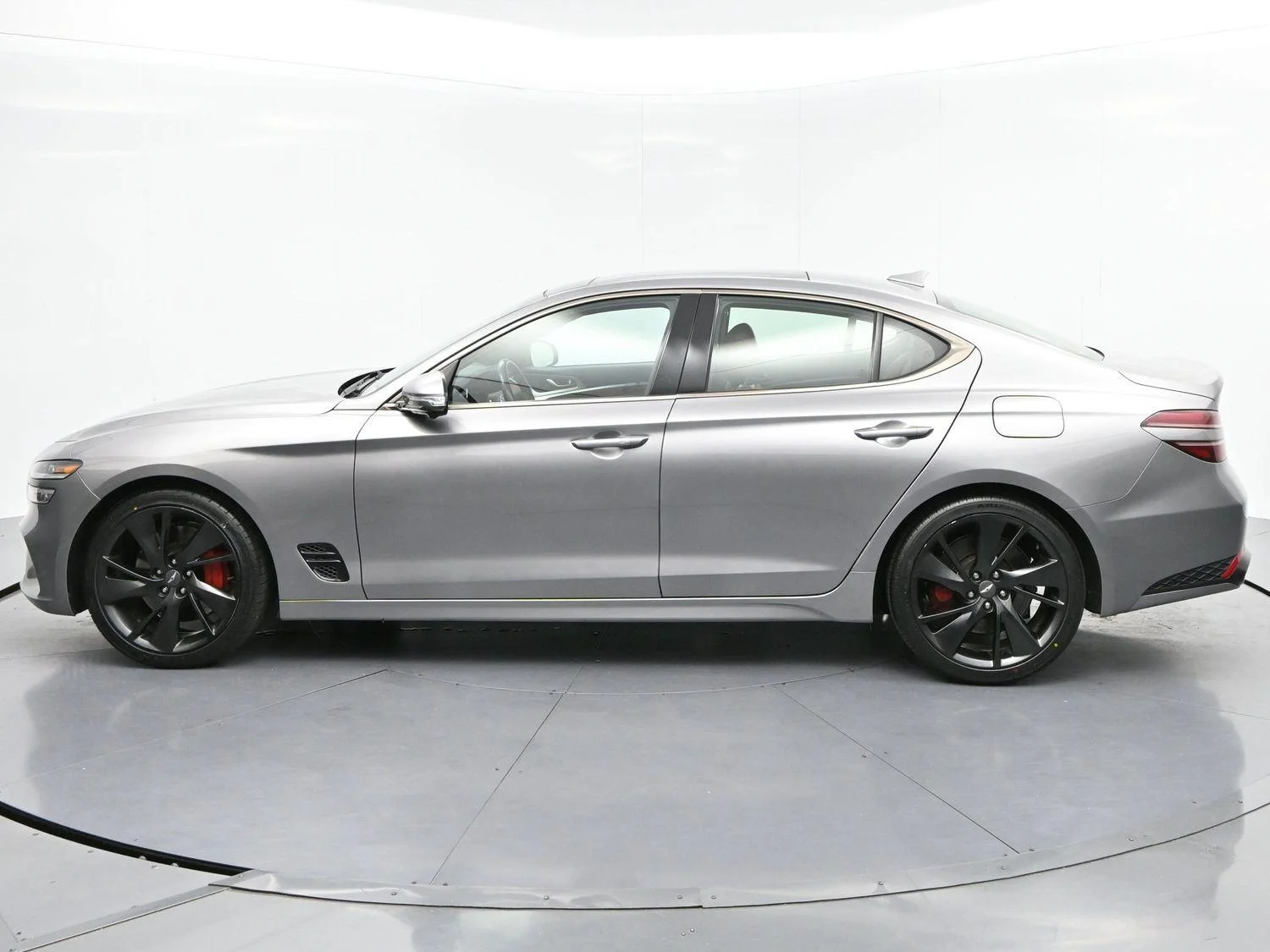 Used 2023 Savile Silver Genesis 3.3T image 4