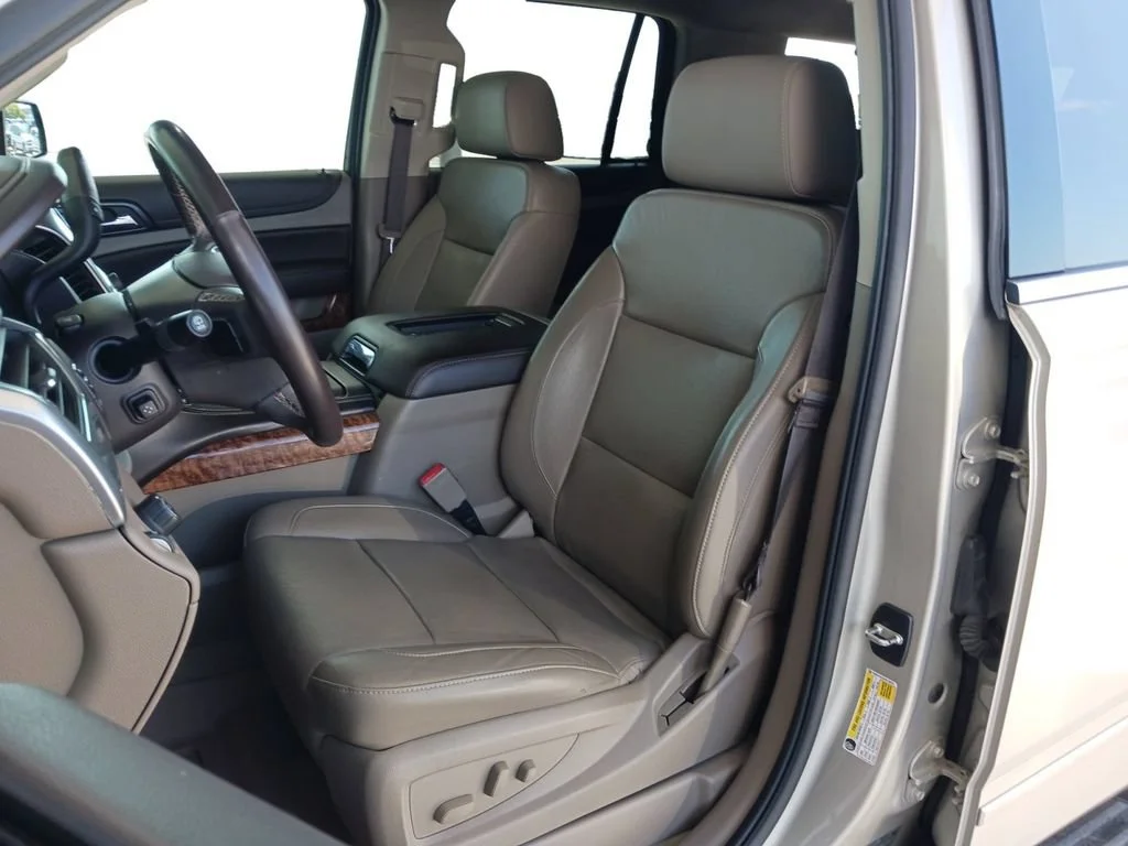 Used 2017 CHAMPAGNE SILVER METALLIC Chevrolet Premier image 27