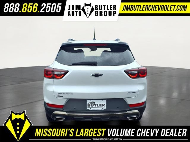 New 2026 Iridescent Pearl Tricoat Chevrolet ACTIV image 23