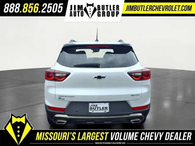 New 2026 Iridescent Pearl Tricoat Chevrolet ACTIV image 23