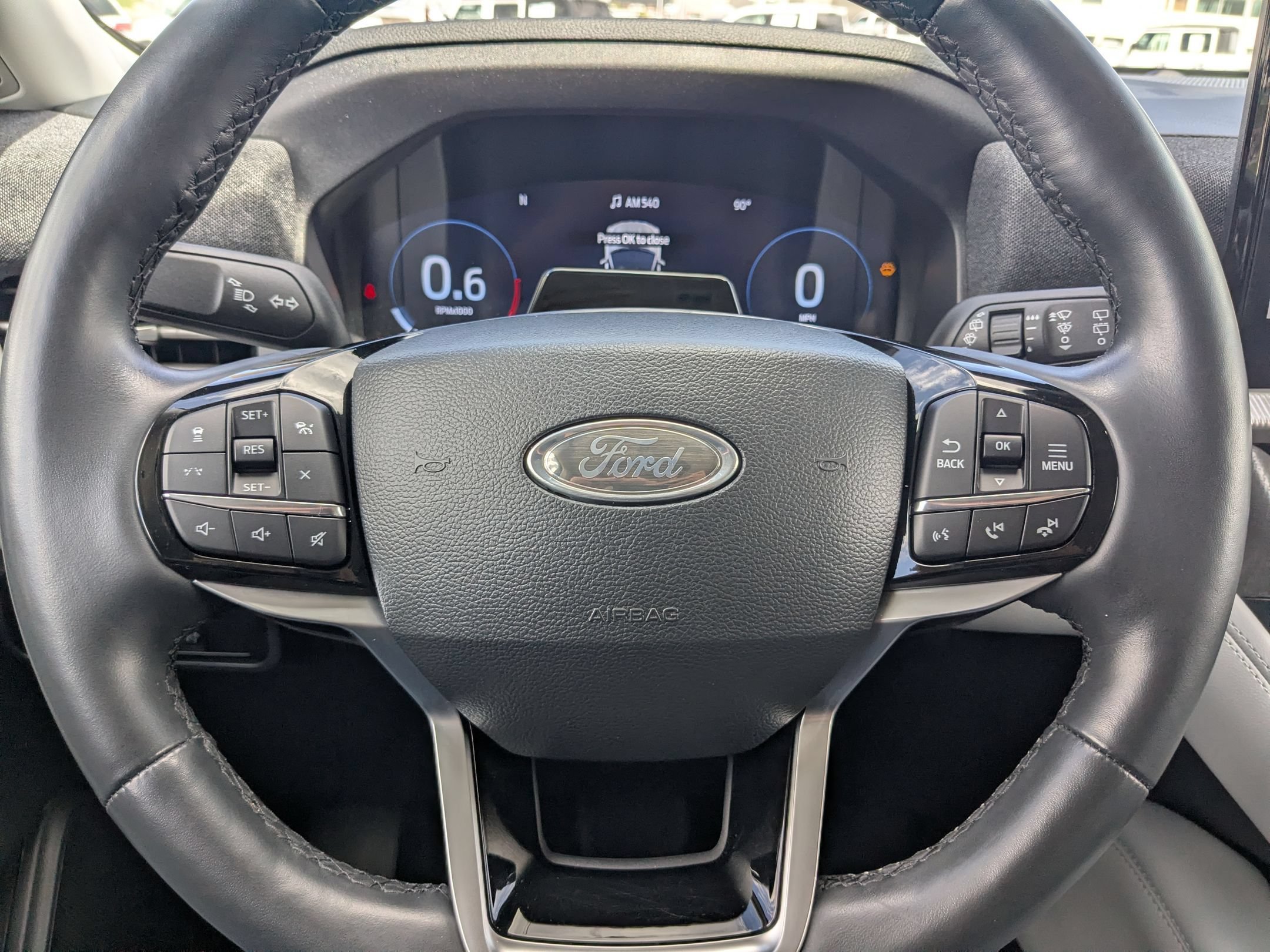 Used 2025 White Metallic Ford Platinum image 17