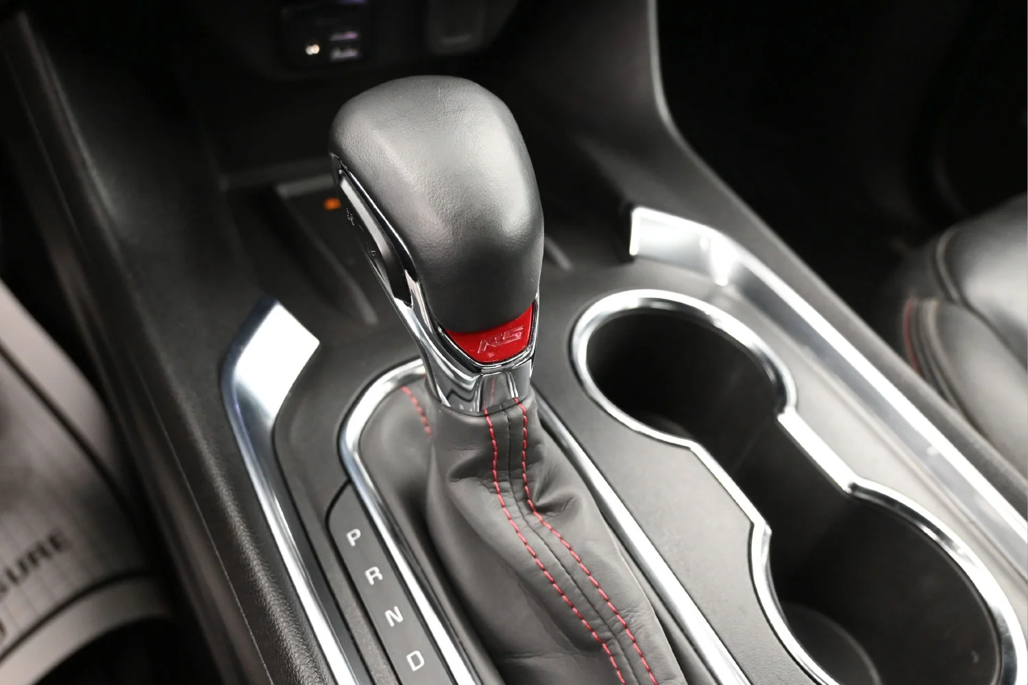 Used 2023 SUMMIT WHITE Chevrolet RS image 20
