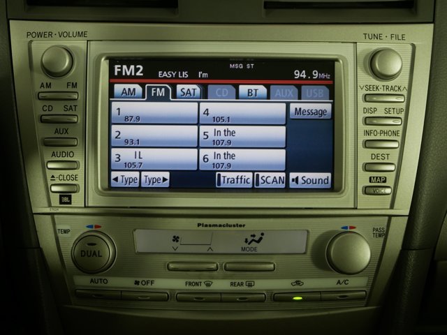 Used 2011 Black Toyota XLE w/ Extra Value Pkg image 19