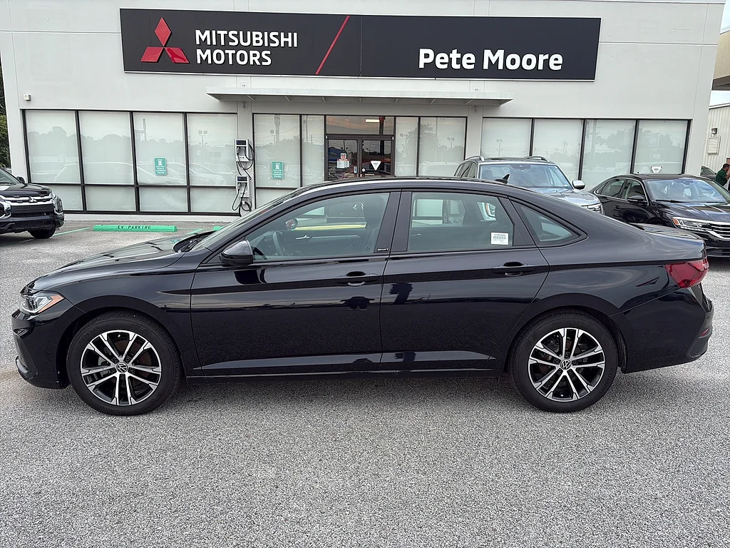 Certified Used 2025 Deep Black Pearl Volkswagen Sport Auto image 3