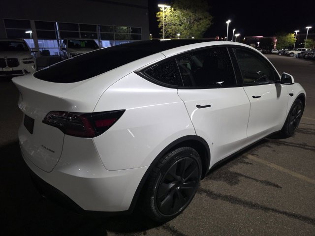 Used 2024 White Tesla Long Range image 5