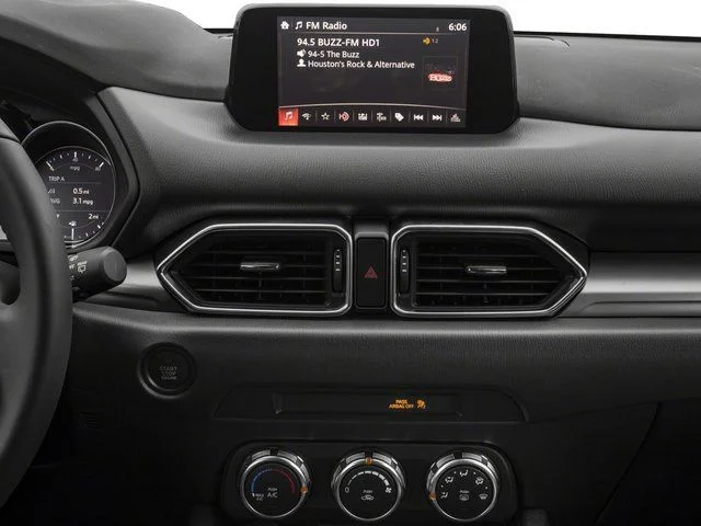 Used 2018 Red Mazda Sport image 16