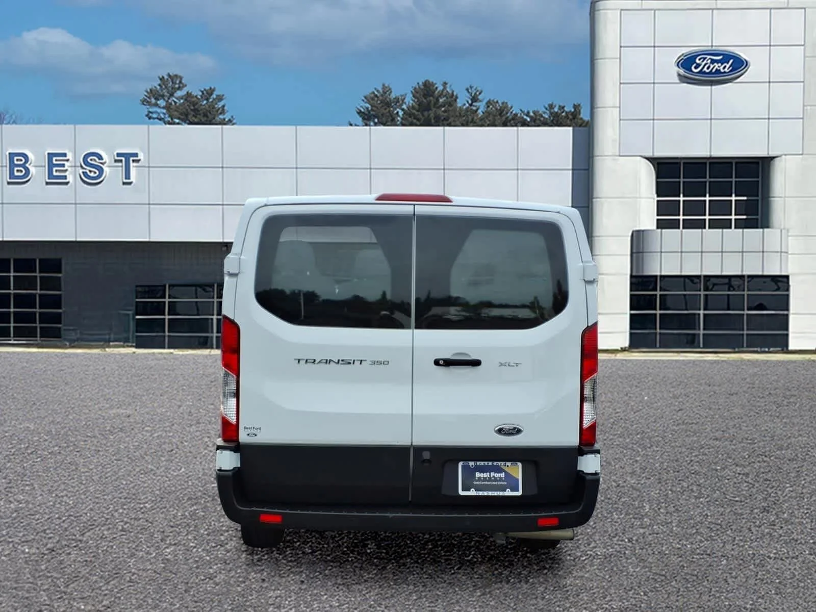 Used 2025 Oxford White Ford XLT image 5