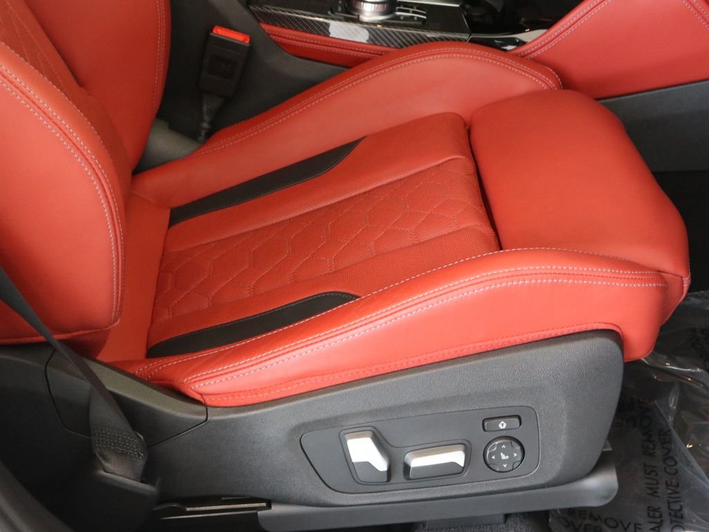 Used 2021 White BMW M image 27