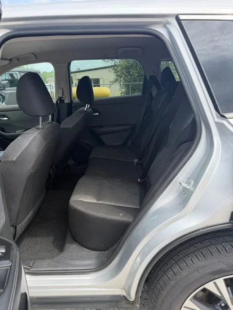 Used 2023 Silver Nissan SV image 4