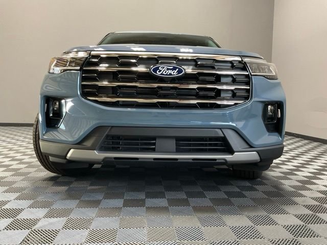 New 2027 Vapor Blue Metallic Ford Active image 3