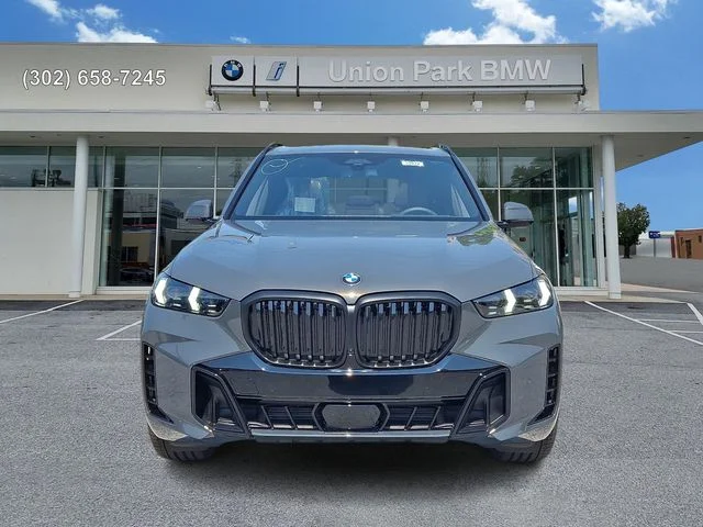 New 2026 Dravit Grey Metallic BMW xDrive40i image 2