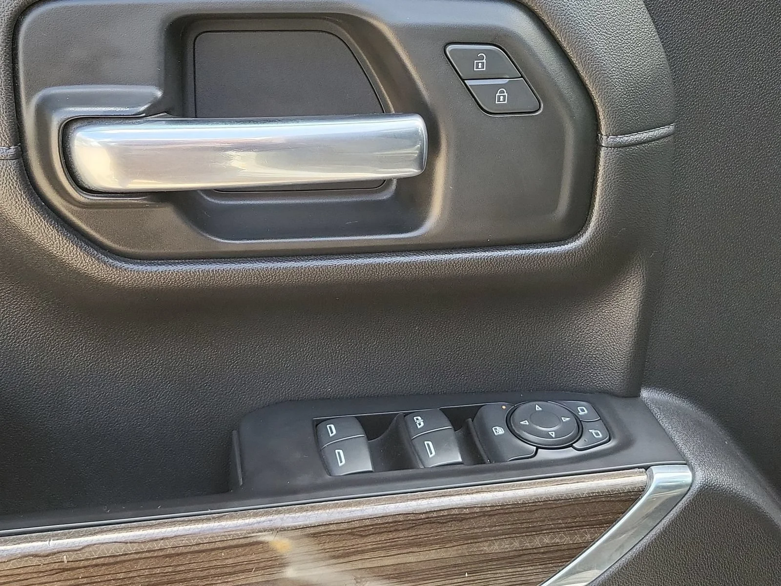 2020 Chevrolet Silverado 1500 RST - Photo 23