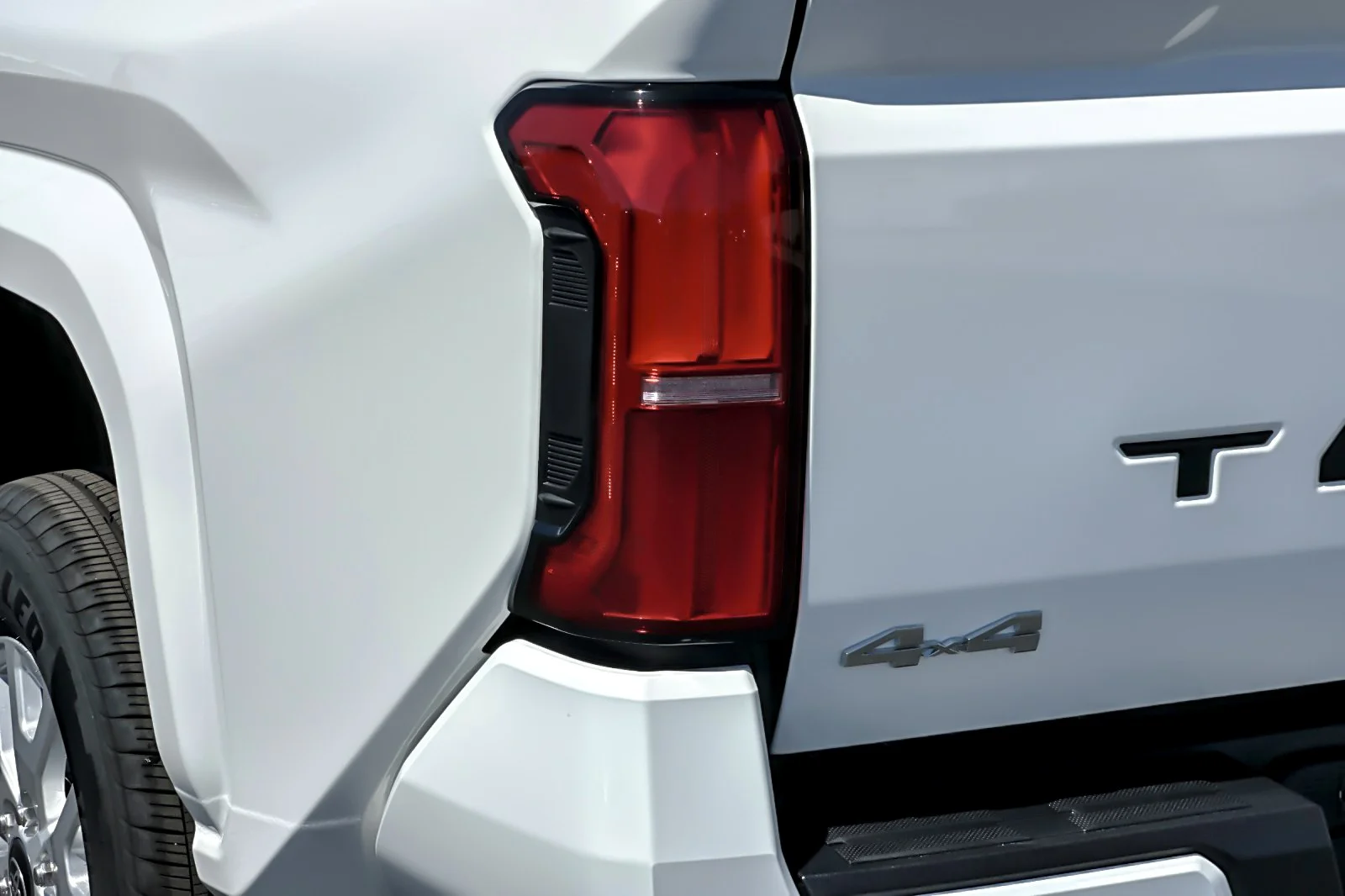 New 2026 Ice Cap Toyota  SR5 image 25