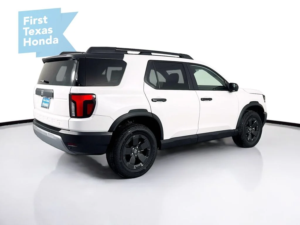 New 2026 Platinum White Pearl Honda RTL image 8