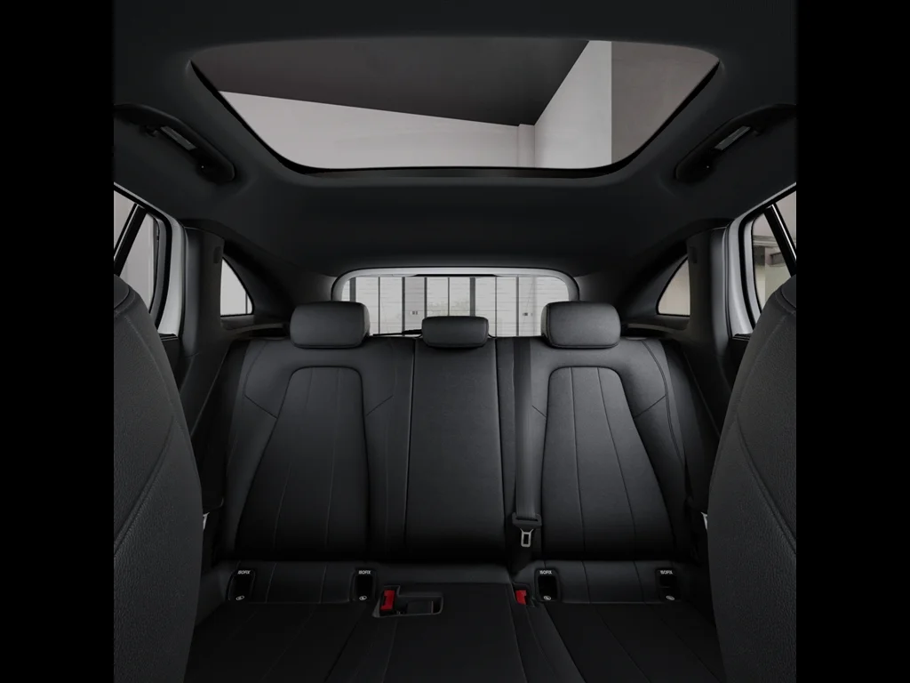 New 2026 Polar White Mercedes-Benz GLA 250 image 44
