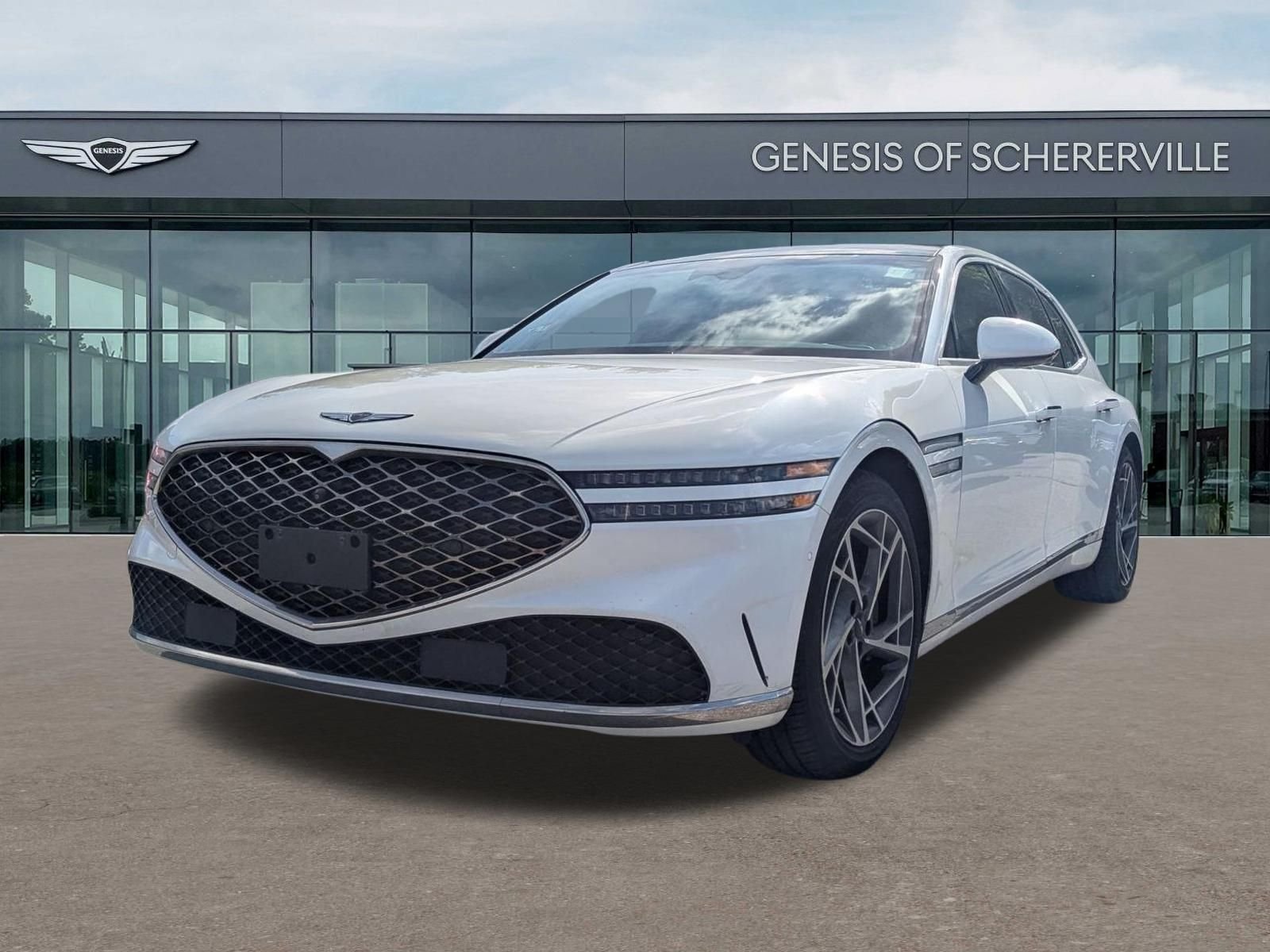 Used 2023 White Genesis 3.5T image 3