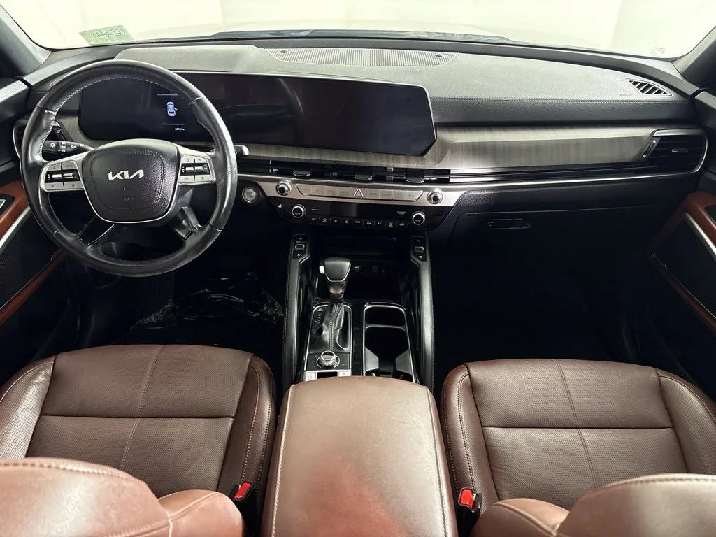 Used 2023 Green Kia EX image 15