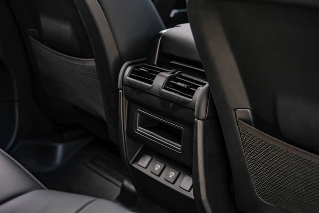 2025 Land Rover Defender X-Dynamic SE - Photo 49