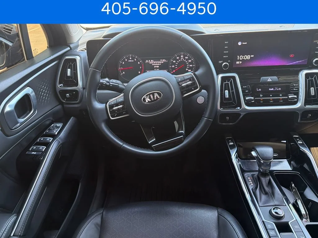 Pre-Owned 2021 Kia Sorento SX