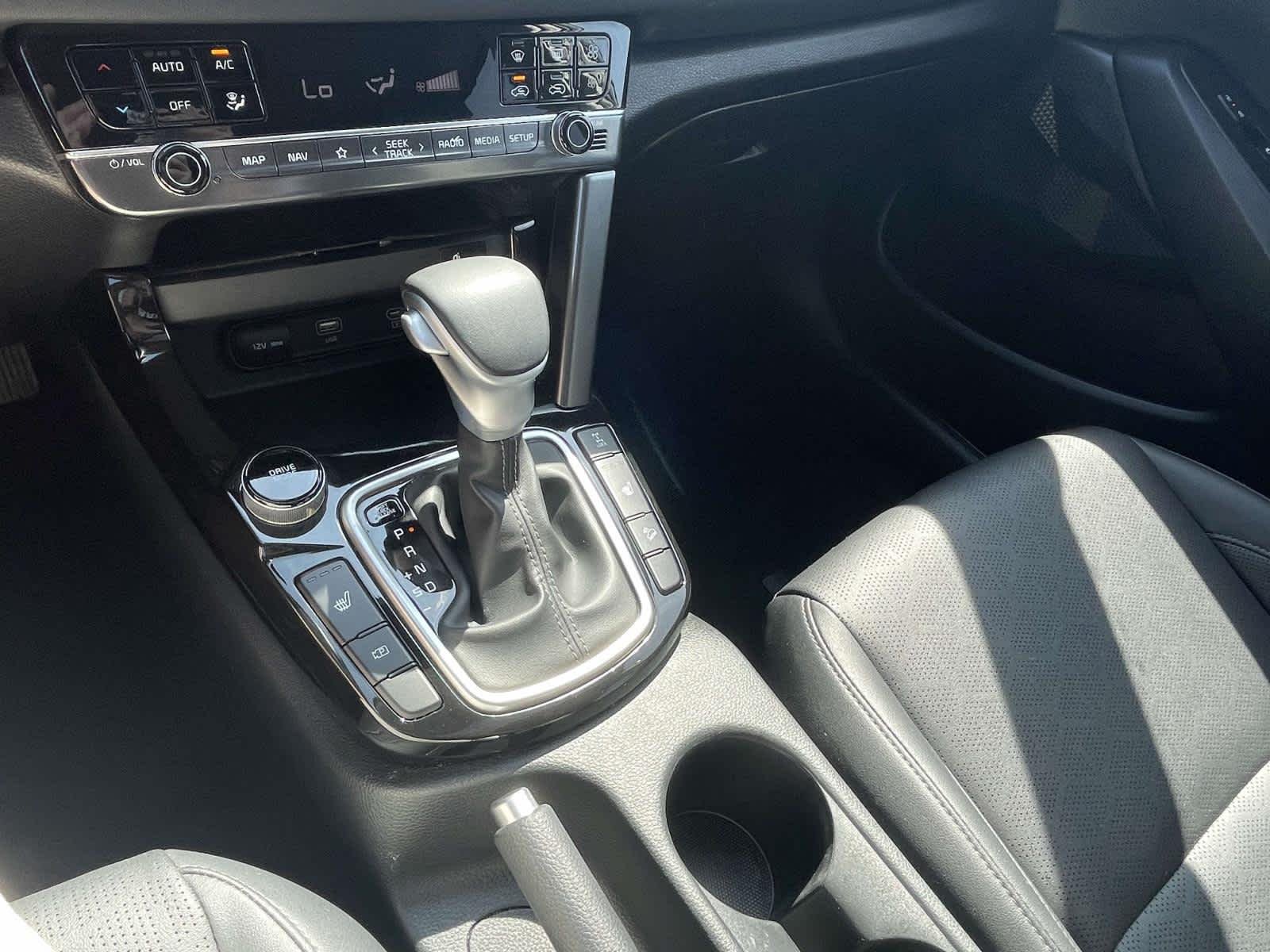 Used 2024 Gravity Gray Kia EX image 23