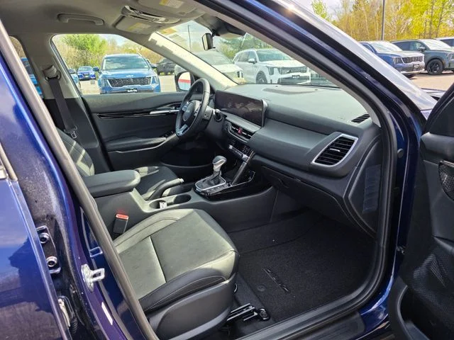2026 Kia Seltos EX - Photo 11