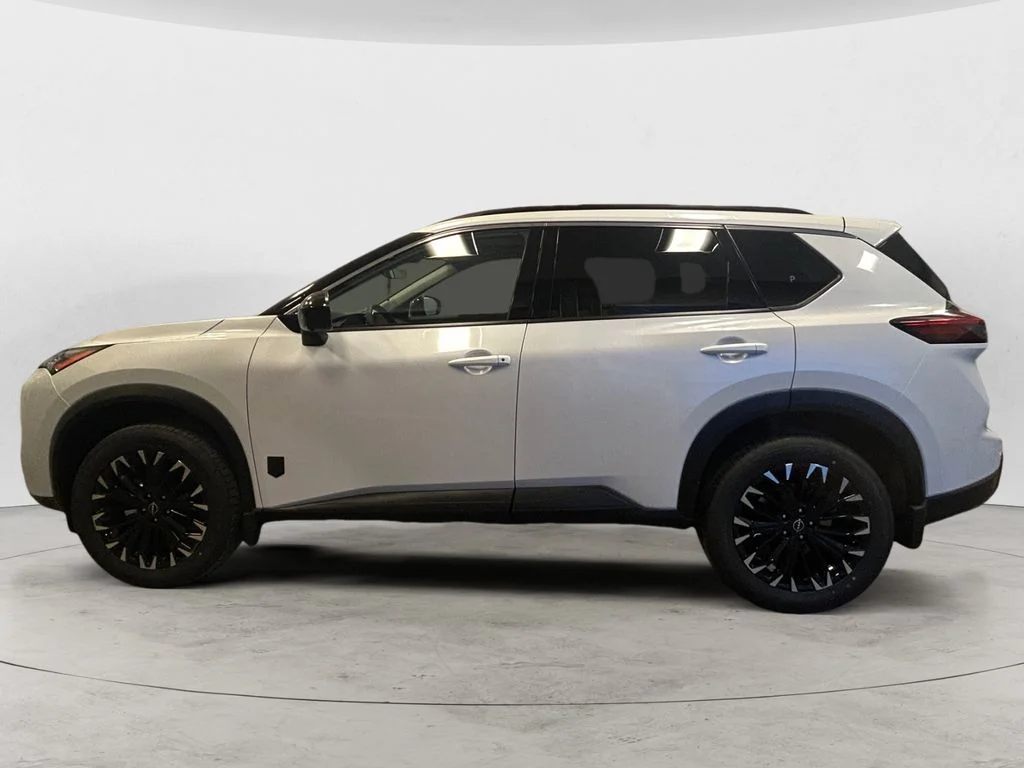 New 2026 Everest White Pearl Tricoat Nissan Dark Armor image 2