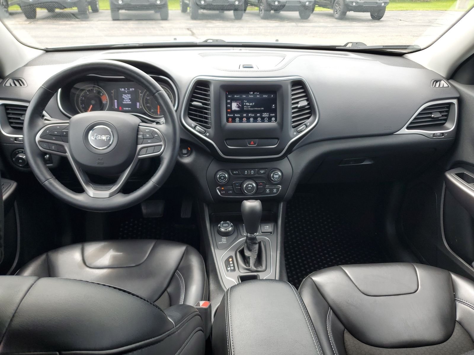 Certified Used 2019 Silver Jeep Latitude Plus image 5