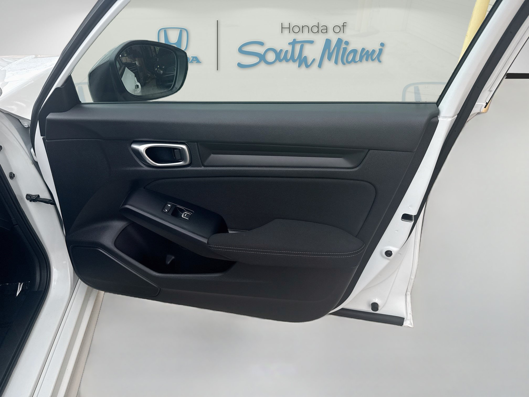 Used 2023 Platinum White Pearl Honda Sport image 32