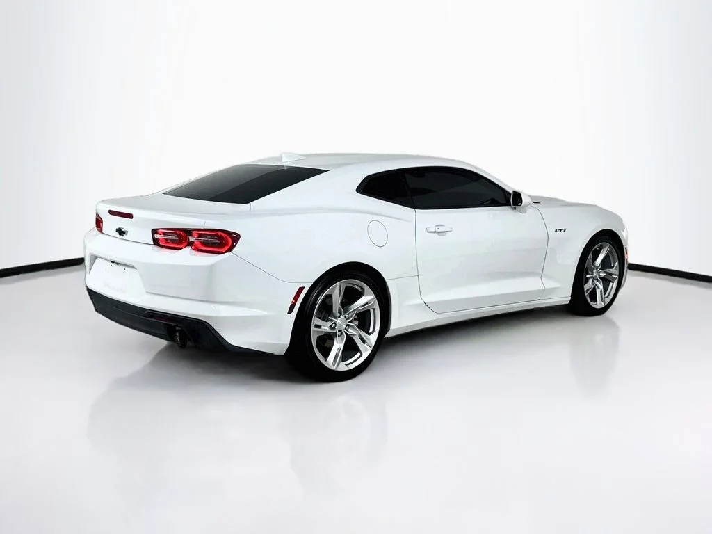Used 2023 Summit White Chevrolet LT1 image 8