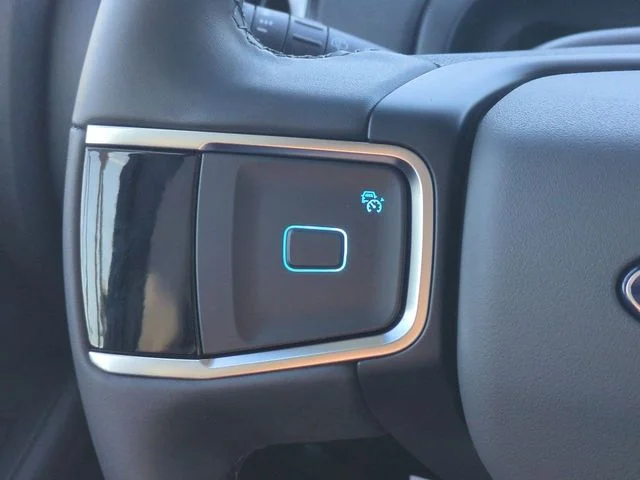 New 2026 Oxford White Ford MAX Active image 23