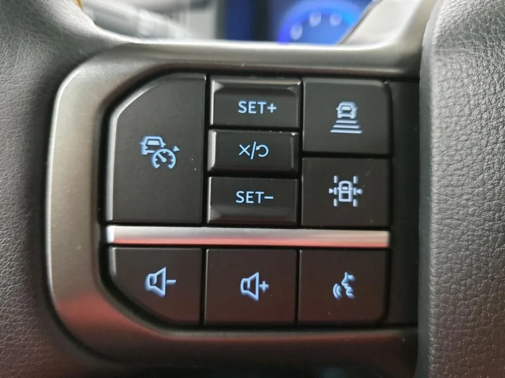 Used 2025 White Ford Tremor image 20