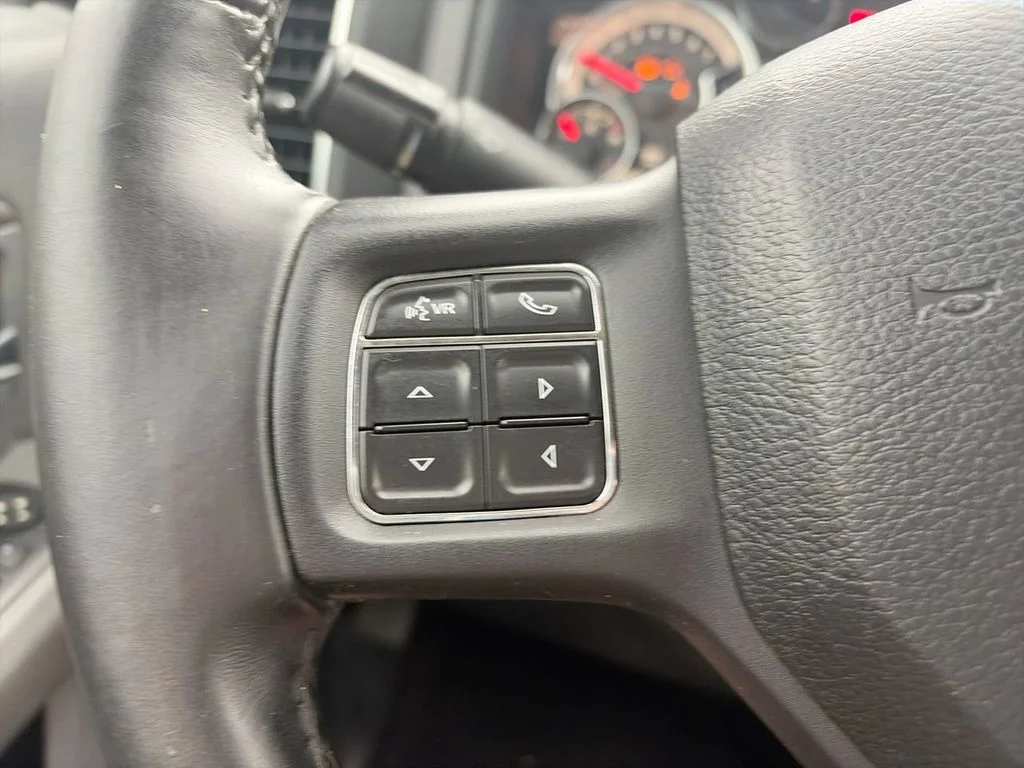 Used 2016 Silver Ram Big Horn image 21