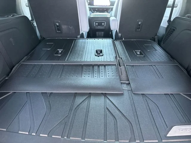 2026 Chevrolet Tahoe Premier - Photo 16
