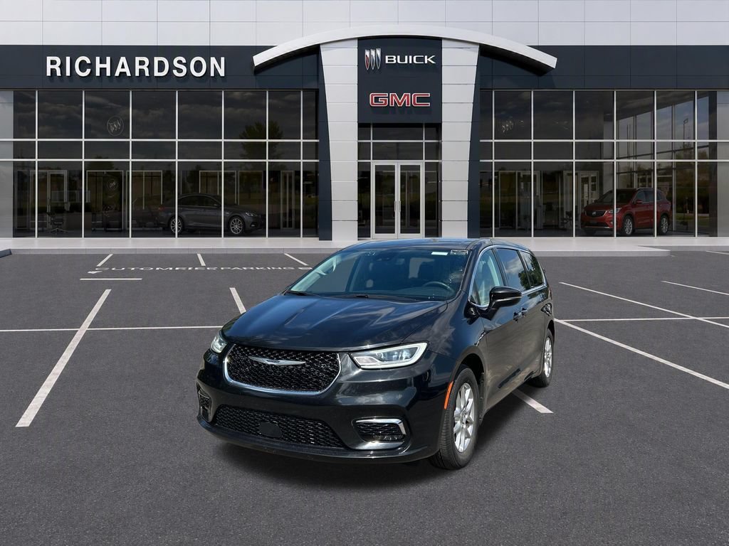 2023 Chrysler Pacifica