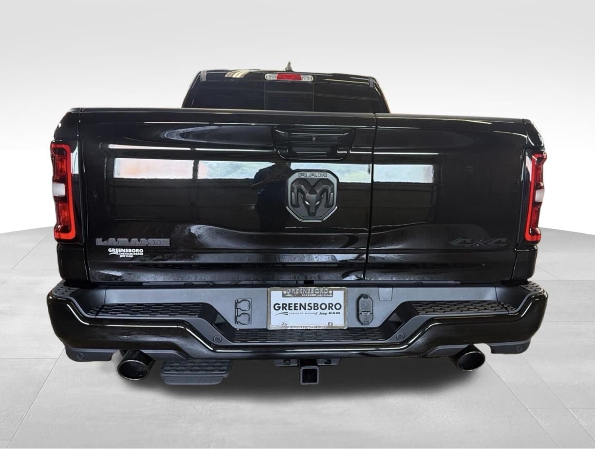 New 2026 Diamond Black Crystal Pearl-Coat Exterior Paint RAM Laramie image 4