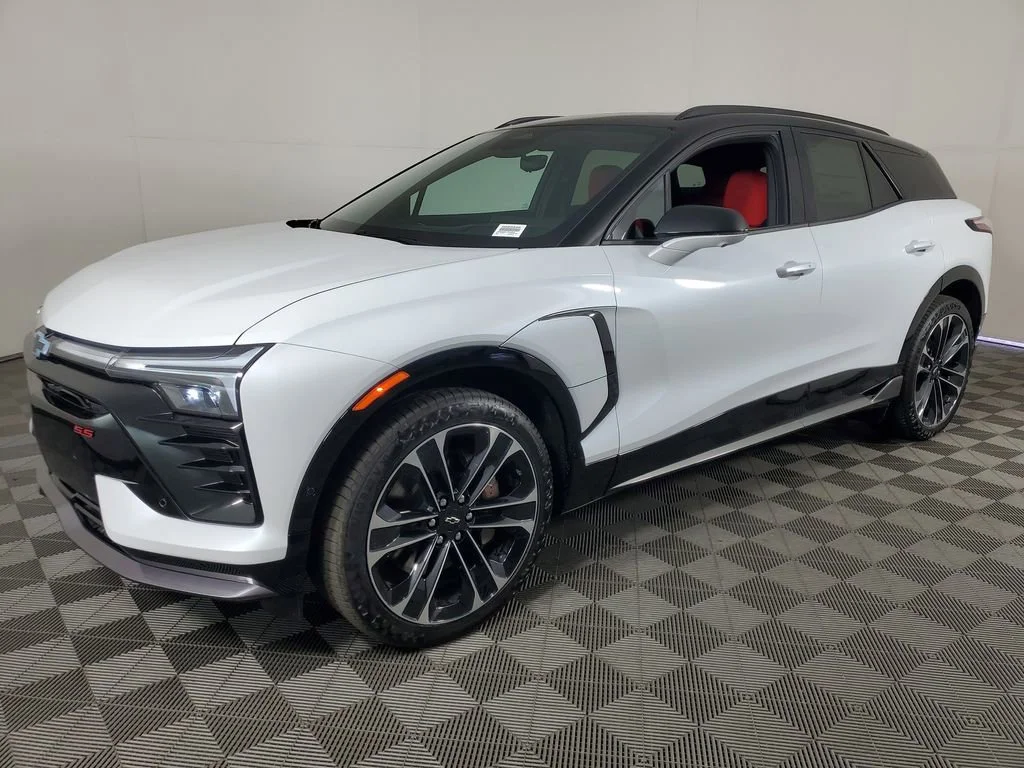 2026 Chevrolet Blazer EV SS - Photo 7