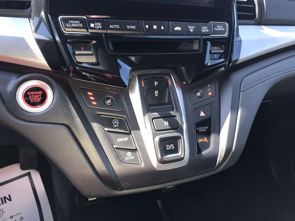 Used 2024 Gray Honda Sport image 18