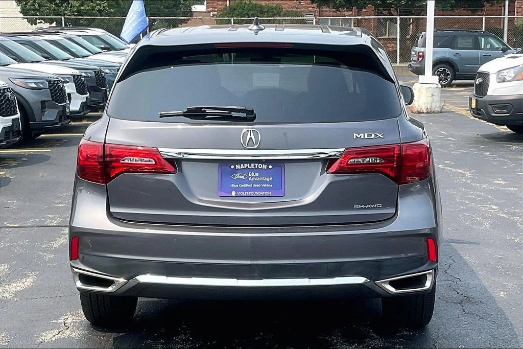 Used 2019 Gray Acura 3.5L Technology Package image 3