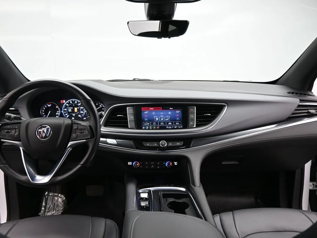 Used 2024 White Buick Premium Group image 22